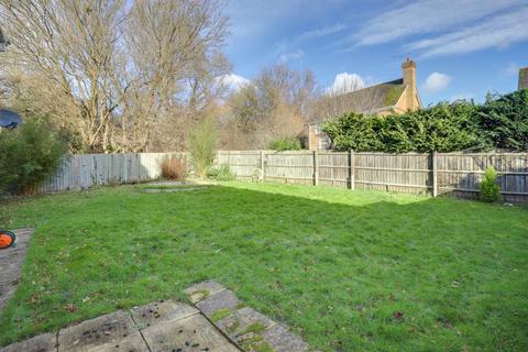 34 Aberaman, Emmer Green, Reading, RG4 8LD