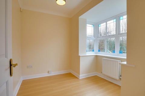 34 Aberaman, Emmer Green, Reading, RG4 8LD