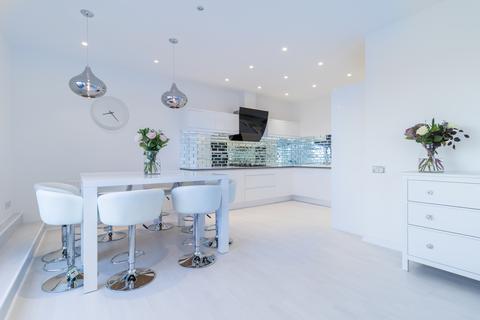 4 bedroom penthouse for sale, Westferry Road, London E14