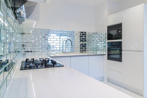 4 bedroom penthouse for sale, Westferry Road, London E14