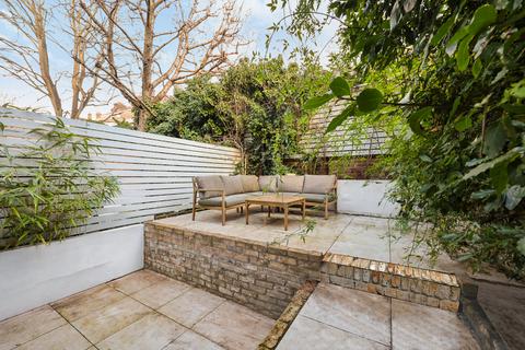27 Fremont Street, London, E9 7NQ
