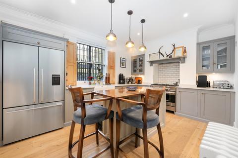 27 Fremont Street, London, E9 7NQ