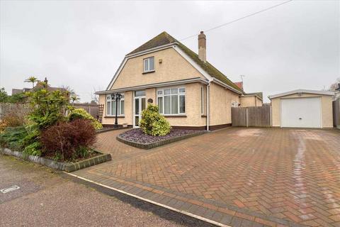 5 bedroom detached house for sale, Clacton on Sea CO15