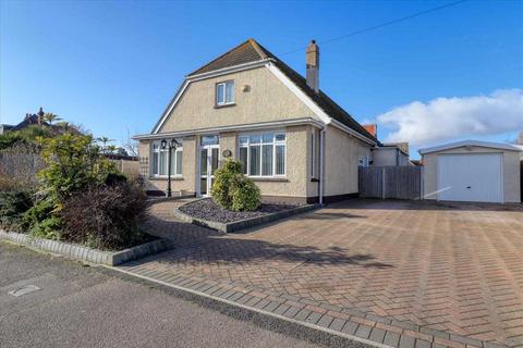 5 bedroom detached house for sale, Clacton on Sea CO15