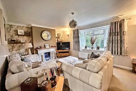 2 bedroom flat for sale, Wimborne