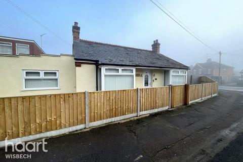 3 bedroom detached bungalow for sale, Kirkgate Street, Wisbech