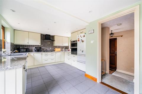 4 bedroom detached house for sale, Warren Road, Aylesford, Maidstone ME5