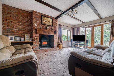 4 bedroom detached house for sale, Warren Road, Aylesford, Maidstone ME5