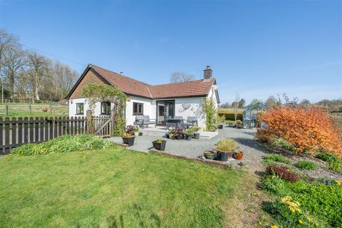 4 bedroom equestrian property for sale, Rhos-y-Meirch, Knighton
