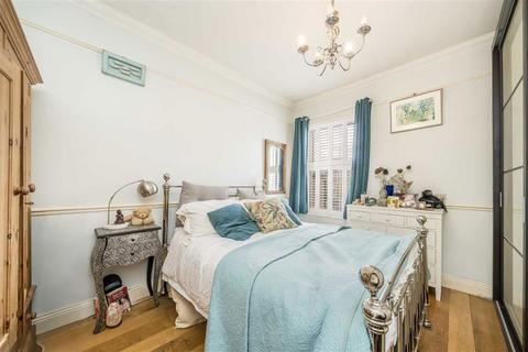 1 bedroom maisonette for sale, Stanley Road, Teddington TW11