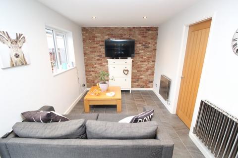 4 bedroom detached house for sale, Geveze Way, Leicester LE9