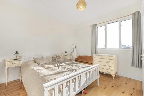 1 bedroom apartment for sale, Mile End Road, London, E1