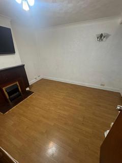 3 bedroom terraced house to rent, Dagenham, RM10