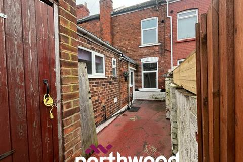 3 bedroom terraced house to rent, Belmont Terrace, Doncaster DN8