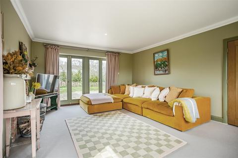 Orchard House Mill Lane, Trotton, Petersfield, GU31 5JT
