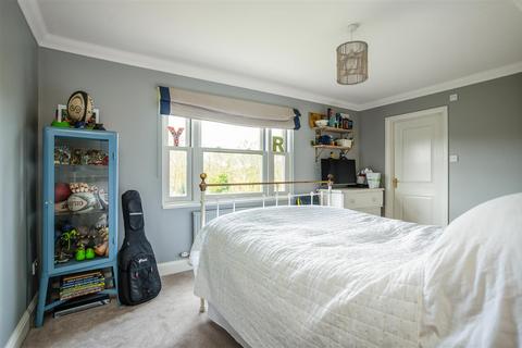 Orchard House Mill Lane, Trotton, Petersfield, GU31 5JT
