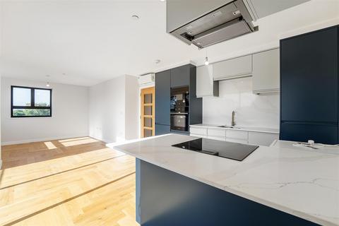 2 bedroom apartment for sale, Rathgar Avenue, Ealing, London