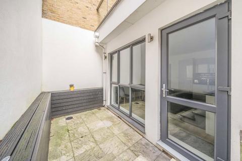 2 bedroom flat for sale, Liverpool Road, London N1