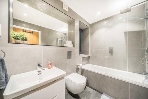 2 bedroom flat for sale, Liverpool Road, London N1