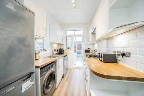 3 bedroom semi-detached house for sale, Kirkstall Gardens, London SW2