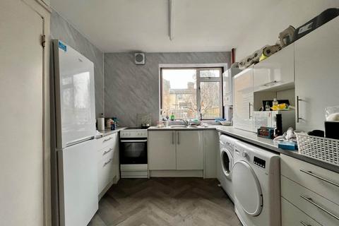 3 bedroom terraced house for sale, Woodhouse Grove, London, E12 6SR