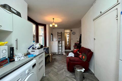 3 bedroom terraced house for sale, Woodhouse Grove, London, E12 6SR