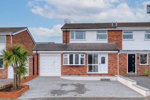 10 Mendip Close, Bromsgrove, B61 0TD