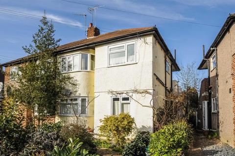 2 bedroom maisonette for sale, Woodcote Close, Kingston Upon Thames KT2