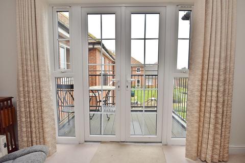 2 bedroom retirement property for sale, The Retreat, Princes Risborough HP27