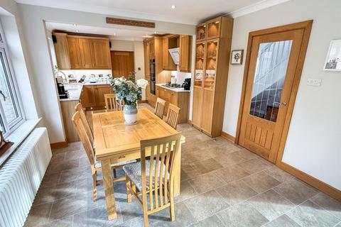 3 bedroom detached house for sale, Hampton Rise, Oswestry