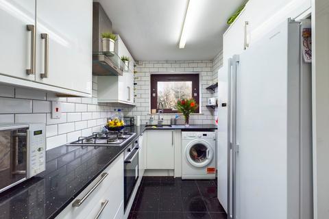 1 bedroom flat to rent, Hornbuckle Close, Harrow, HA2