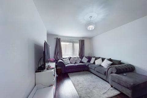 1 bedroom flat to rent, Hornbuckle Close, Harrow, HA2