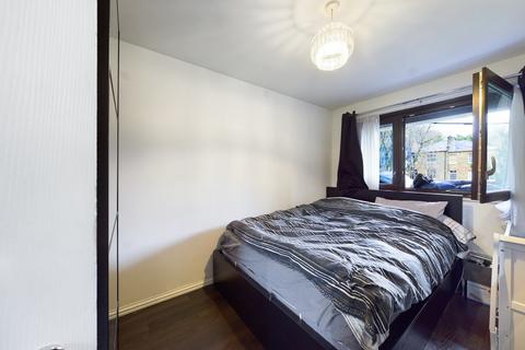 1 bedroom flat to rent, Hornbuckle Close, Harrow, HA2