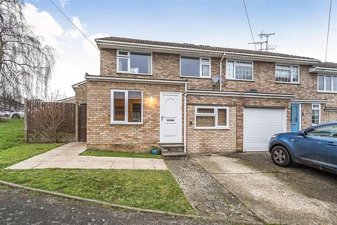 4 bedroom end of terrace house for sale, Greenhaven, Yateley GU46