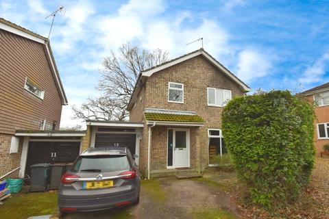 3 bedroom link detached house for sale, Barnes Close, West Wellow, Romsey, Hampshire