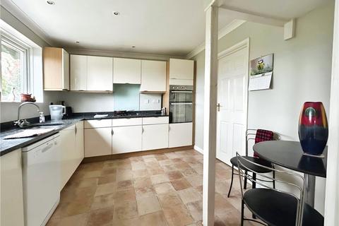10 Barnes Close, West Wellow, Romsey, SO51 6ET