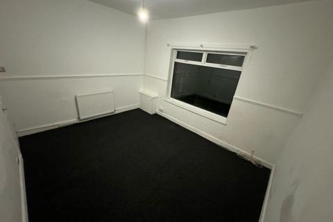 2 bedroom flat to rent, Clive Road, Middlesborough, TS5 6BH