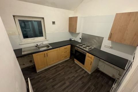 2 bedroom flat to rent, Clive Road, Middlesborough, TS5 6BH