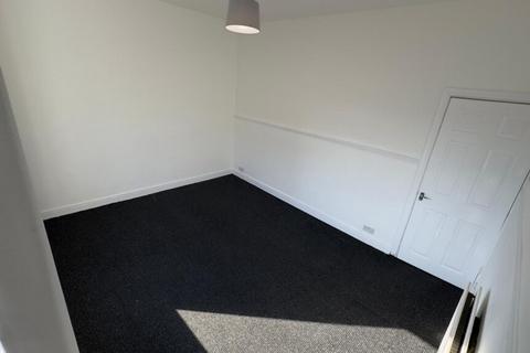 2 bedroom flat to rent, Clive Road, Middlesborough, TS5 6BH