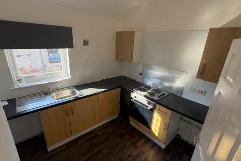 2 bedroom flat to rent, Clive Road, Middlesborough, TS5 6BH