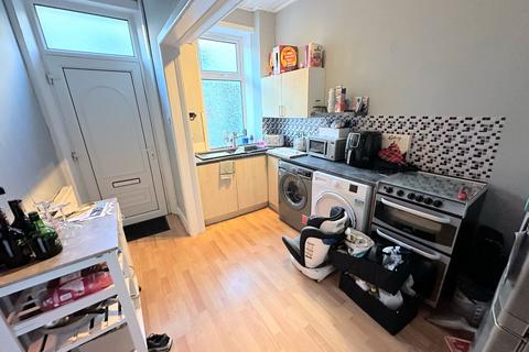 3 bedroom end of terrace house for sale, Byron Street, Halifax HX1