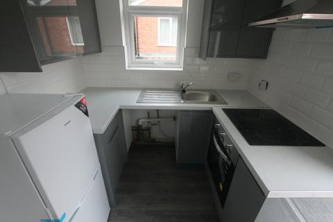 1 bedroom flat to rent, Exeter Road, Ellesmere Port, Cheshire. CH65