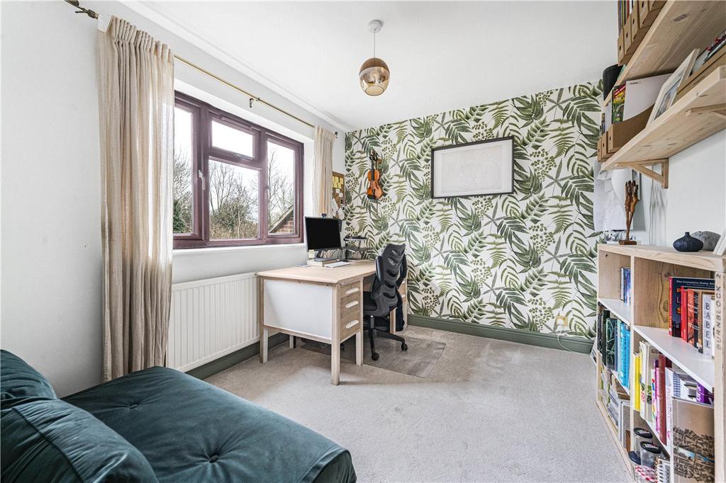 Bedroom/Study