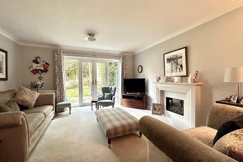 4 bedroom detached house for sale, Ravens Croft, East Hunsbury, Northampton NN4