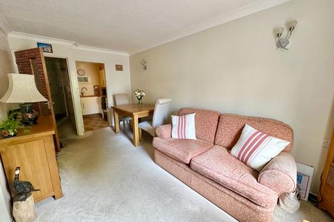 1 bedroom flat for sale, Stratheden Court, Market Street, Torquay, TQ1 3BY