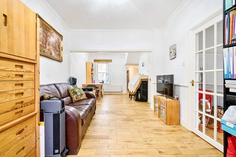 37 Walpole Road, Teddington, TW11 8PJ