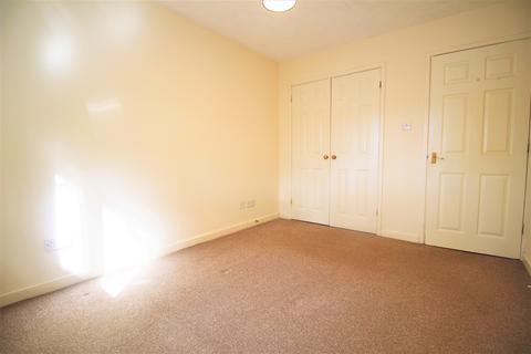 2 bedroom flat to rent, Caraway, Fareham PO15