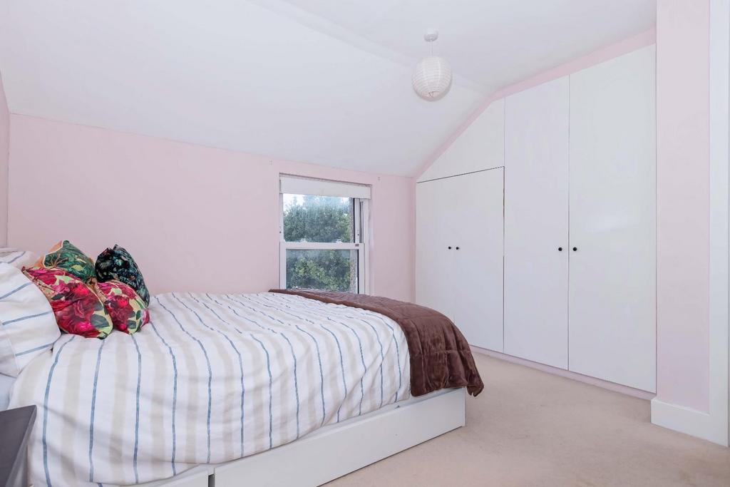Madeira Ave 10.jpg