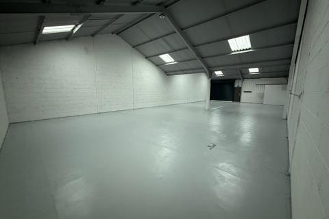 Industrial unit to rent, Laundry Loke, North Walsham, Norfolk, NR28