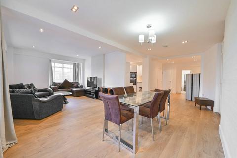 4 bedroom flat to rent, Park Road, Baker Street, London, NW1